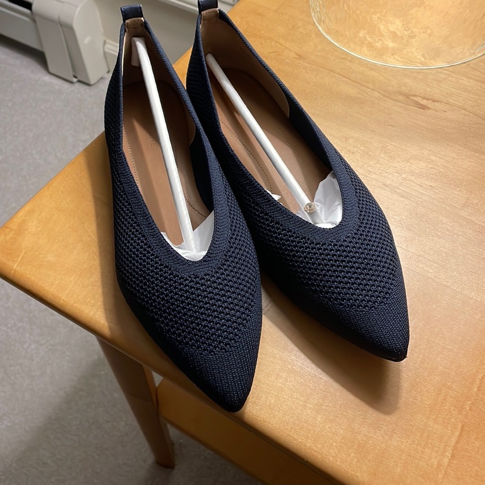 Everlane Navy Blue ReKnit 40 HR flat